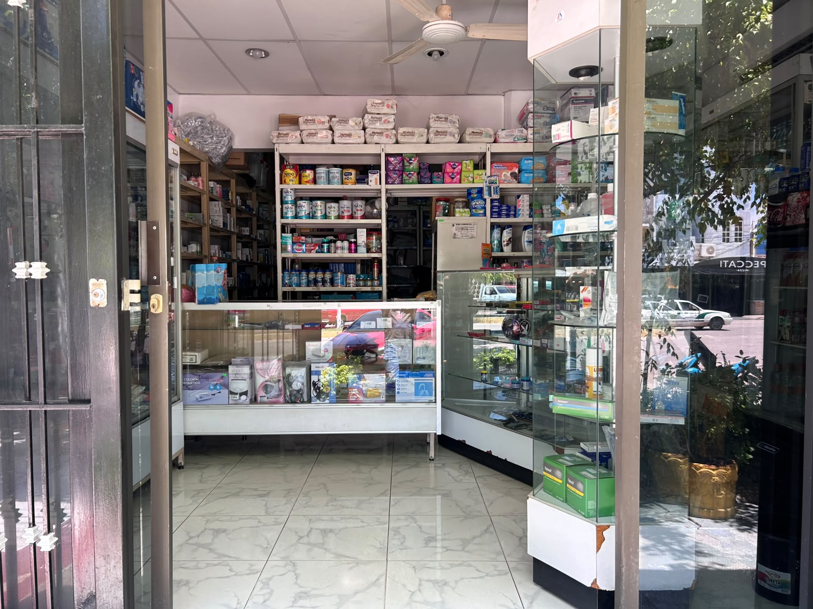 Interior de la farmacia